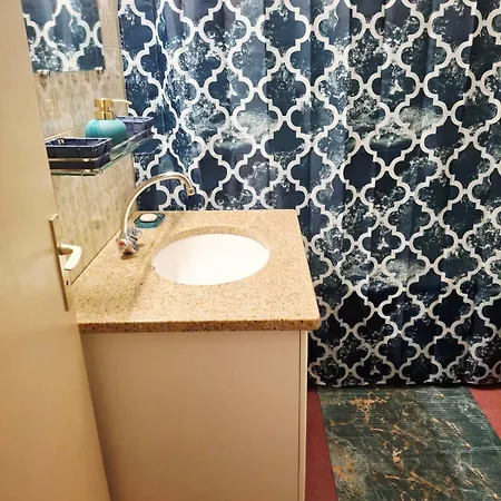 T1 Bord De West Lejlighed *