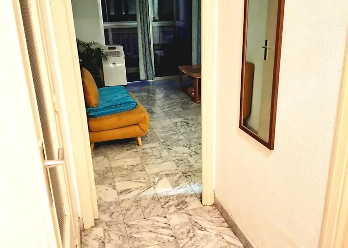 T1 Bord De West Apartment